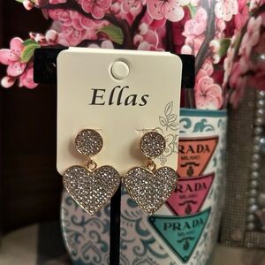 🩷 New 🩷  Gold Color Heart Drop Crystal Earrings 🩷